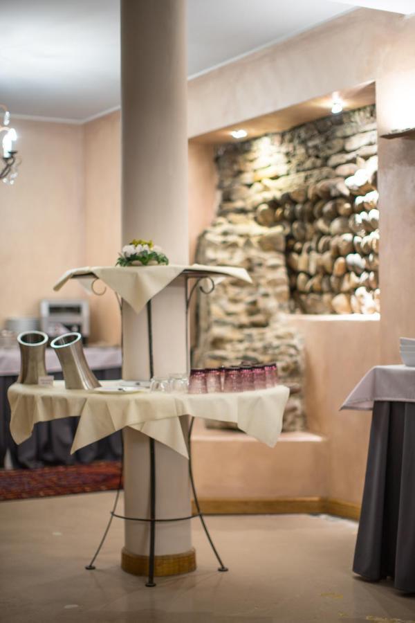 Palazzo Finati Bed & Breakfast Alba  Ngoại thất bức ảnh