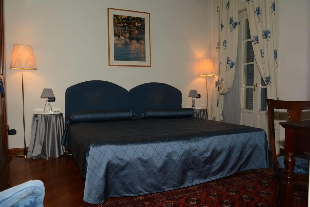Palazzo Finati Bed & Breakfast Alba  Ngoại thất bức ảnh