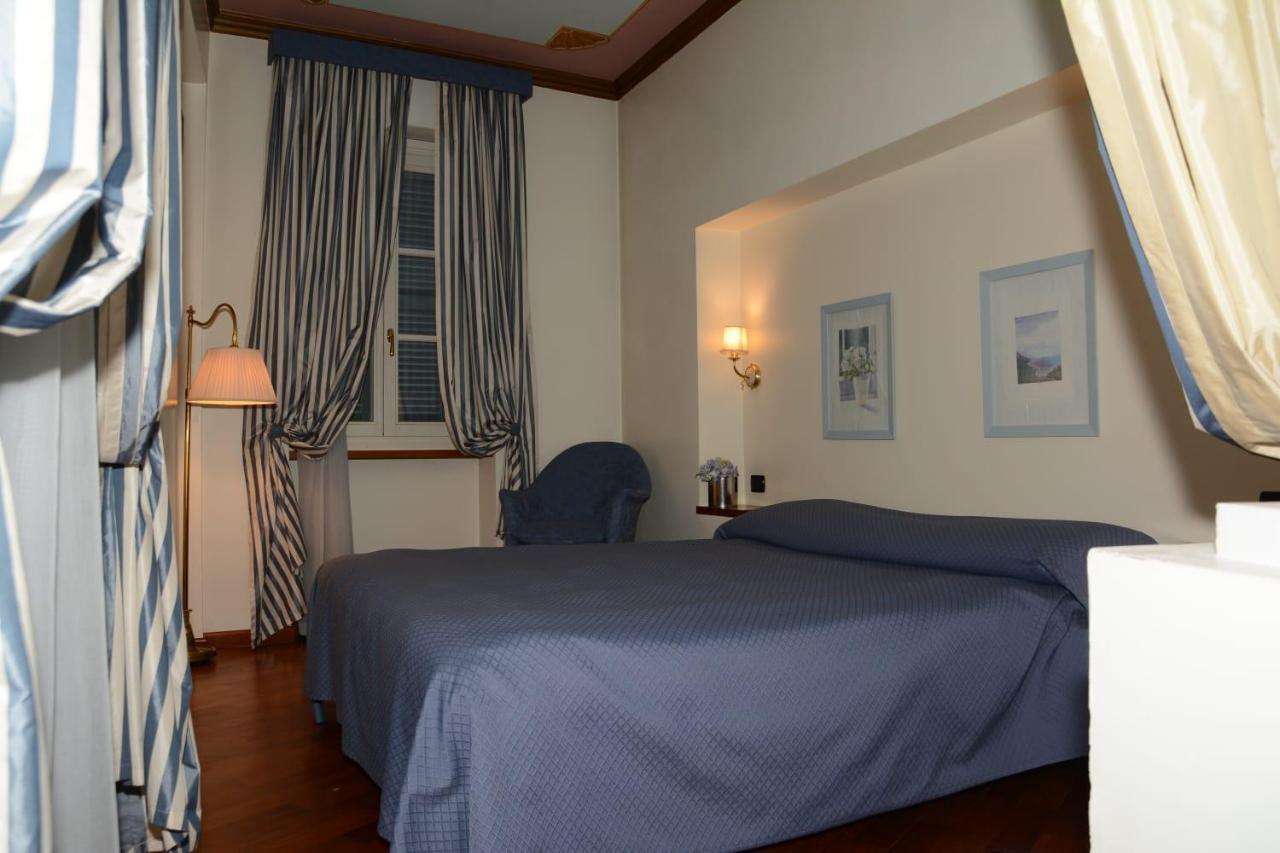Palazzo Finati Bed & Breakfast Alba  Ngoại thất bức ảnh