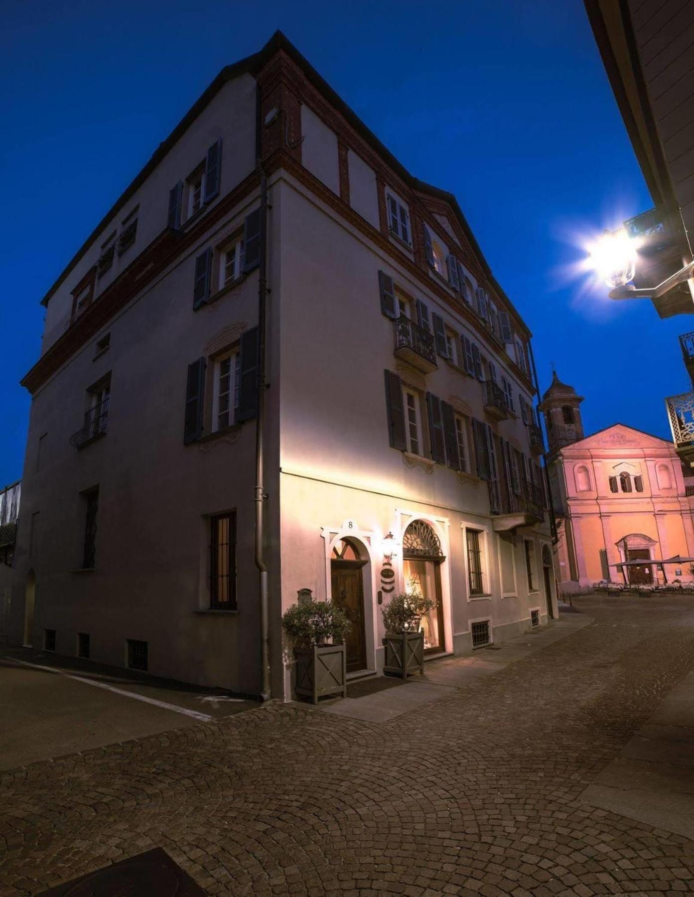 Palazzo Finati Bed & Breakfast Alba  Ngoại thất bức ảnh