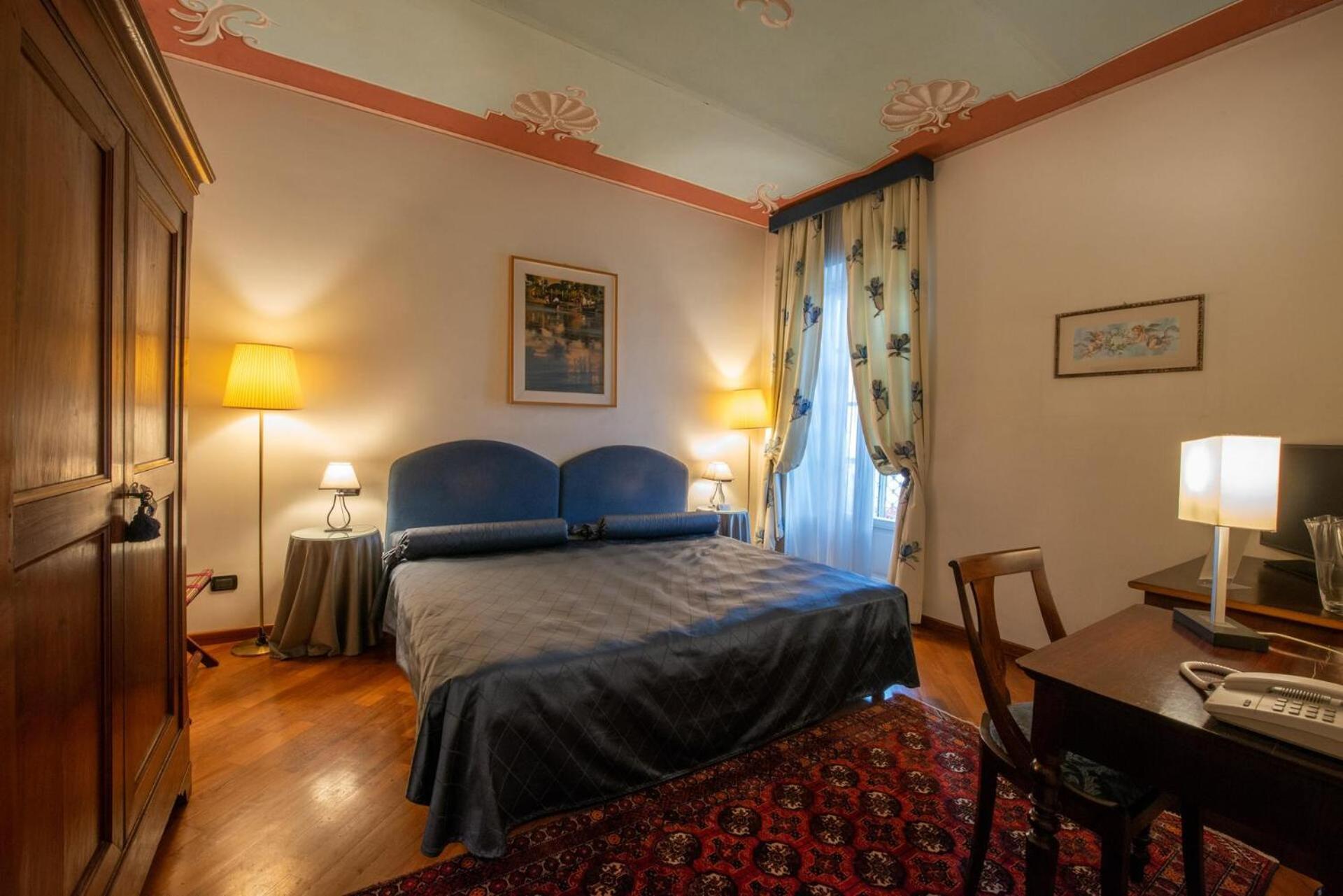 Palazzo Finati Bed & Breakfast Alba  Ngoại thất bức ảnh