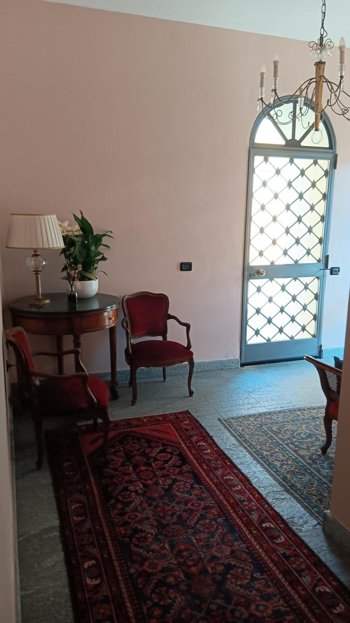 Palazzo Finati Bed & Breakfast Alba  Ngoại thất bức ảnh